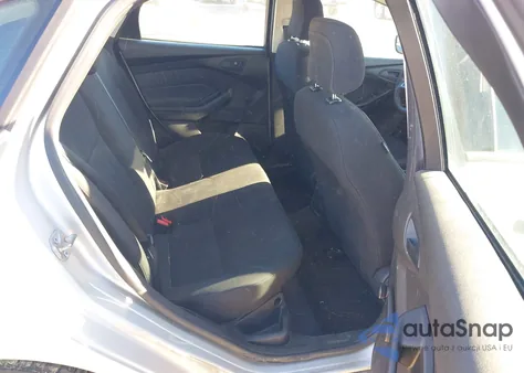 2016 Ford Focus S from USA, damaged, VIN 1FADP3E22GL352990